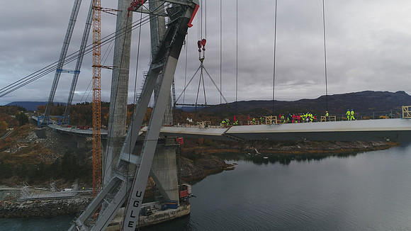 Hålogalandbrua last element